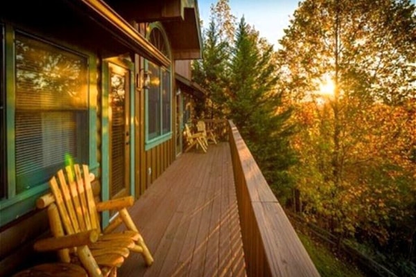 Upper Deck