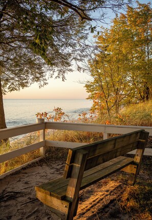 Property grounds - Scenic Drive Resort - Cabin #4 (Muskegon)