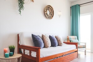 Apartment | Living area - Apartment 100 m From Castelos Beach (Portimão)