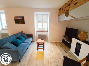 TV - Les Volets Bleus - BETAILLE (BETAILLE)