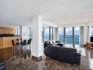 Room - Mantra Sun City Surfers Paradise (Gold Coast)