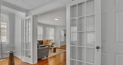 West Hartford Center: Charming New England Apt