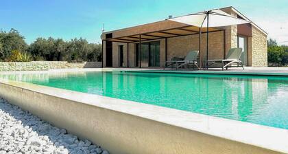 Amazing home in Chiaramonte Gulfi