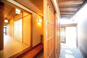 Interior - Awaji Central Villa in Shizuki1764 (Awaji)