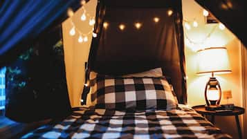 4 soverom, skrivebord, strykejern/-brett og wi-fi (inkludert)