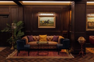 บริเวณนั่งเล่นที่ล็อบบี้