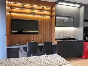 1 chambre, fer et planche à repasser, Wi-Fi, draps fournis