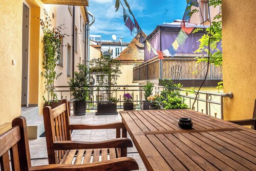 Großzügige Etagenwohnung mit Grillterrasse im Herzen der historischen Altstadt