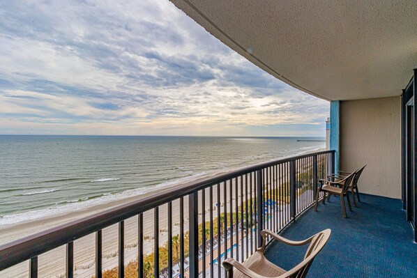 Property grounds - Oversized 6BR Multi-Unit Suite-Oceanfront Compass Cove 1216 and 1217 (Myrtle Beach)