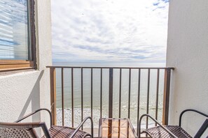 Property grounds - Palace 1501/1503 (Myrtle Beach)