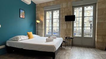 1 多间卧室、熨斗/熨衣板、WiFi、床单