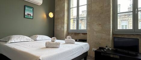 1 makuuhuone, silitysrauta/-lauta, Wi-Fi, vuodevaatteet