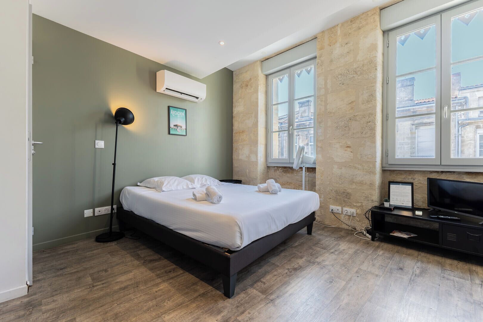 1 chambre, fer et planche à repasser, Wi-Fi, draps fournis