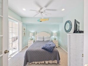 4 bedrooms, free WiFi, bed sheets - Spacious Townhouse near Cape May Harbor (Cape May)