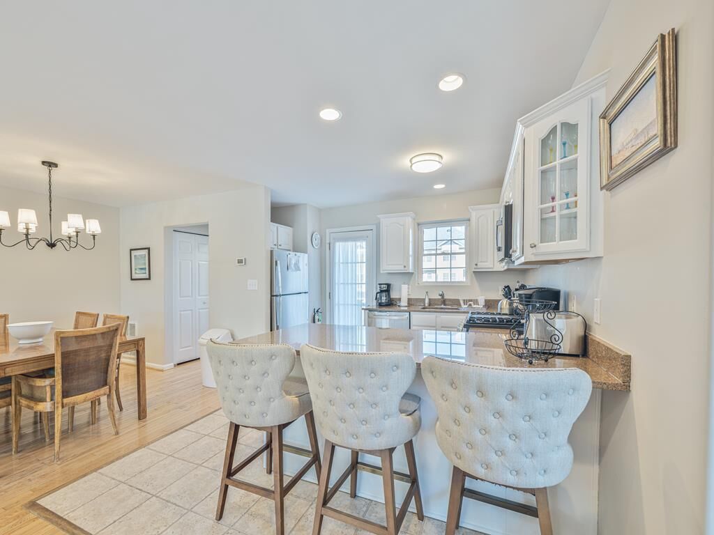 冰箱、微波炉、烤箱、洗碗机