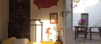 Country House 'La Rana Verde' with Mountain View, Private Pool and Wi-Fi