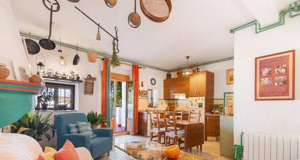 Maison de campagne "La Rana Verde De Arriba" avec vue sur les montagnes, terrasse privée et Wi-Fi