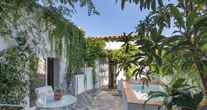 Finca 'La Rana Verde De Abajo' mit Bergblick, privatem Pool und Wi-Fi