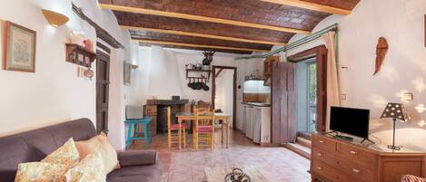 Télévision, cheminée