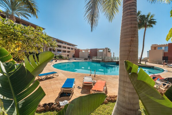 Et oppvarmet basseng