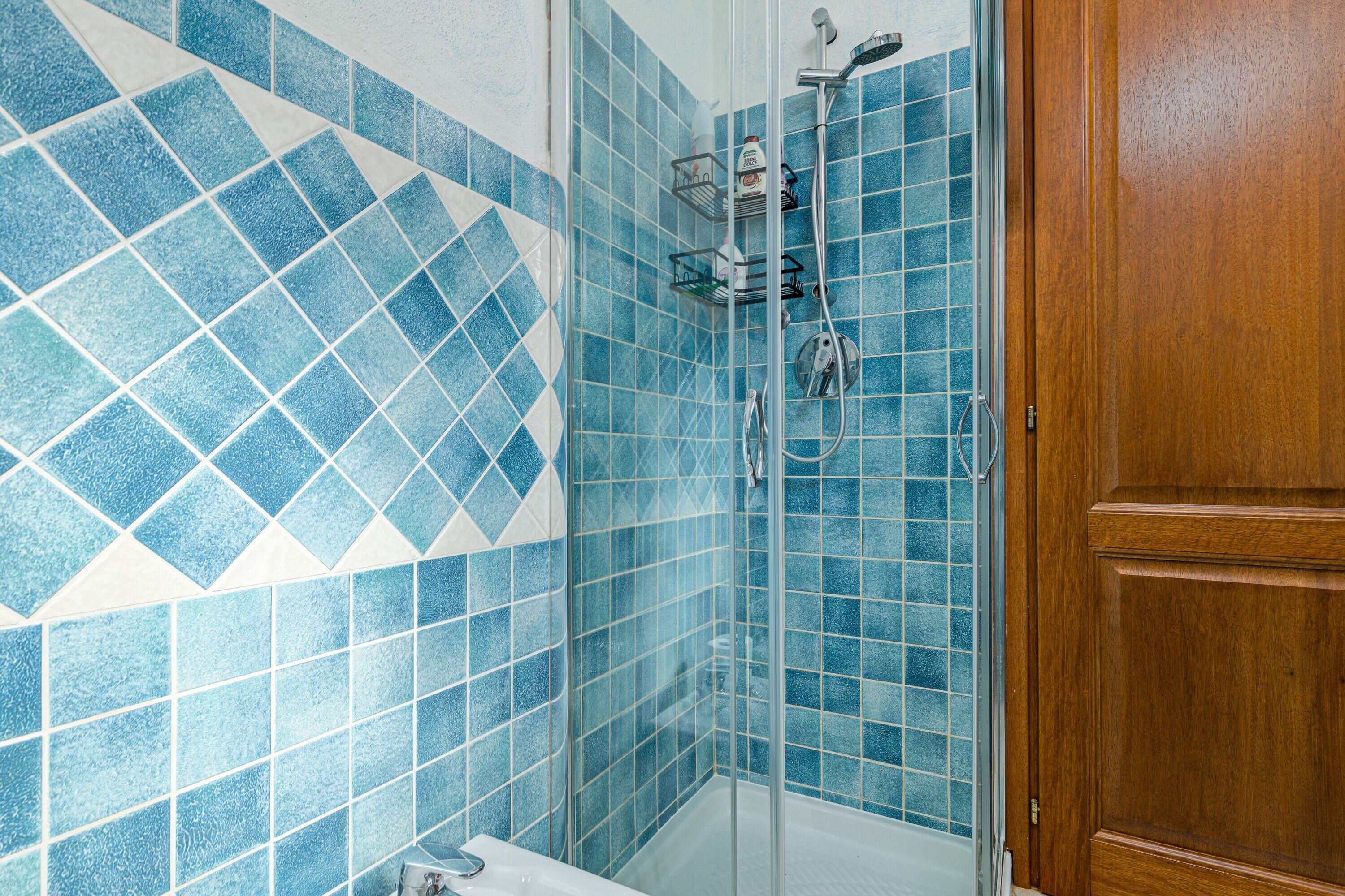 Douche, serviettes fournies
