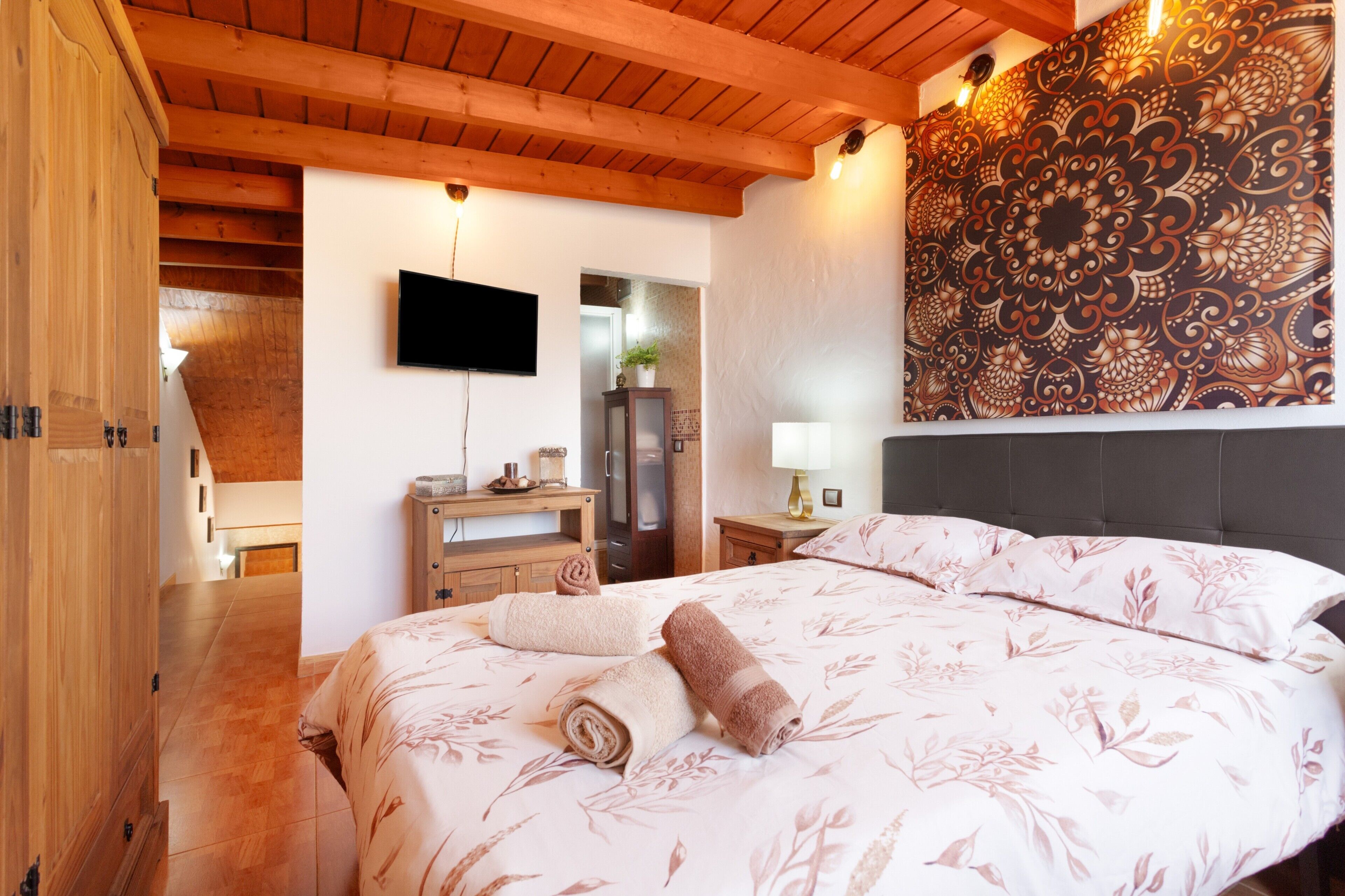 1 chambre, fer et planche à repasser, Wi-Fi gratuit, draps fournis