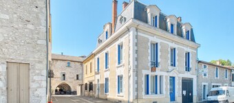 Charming Air-Conditioned Apartment in Eymet, Ideal for 4 People, Comfort and Serenity Guaranteed