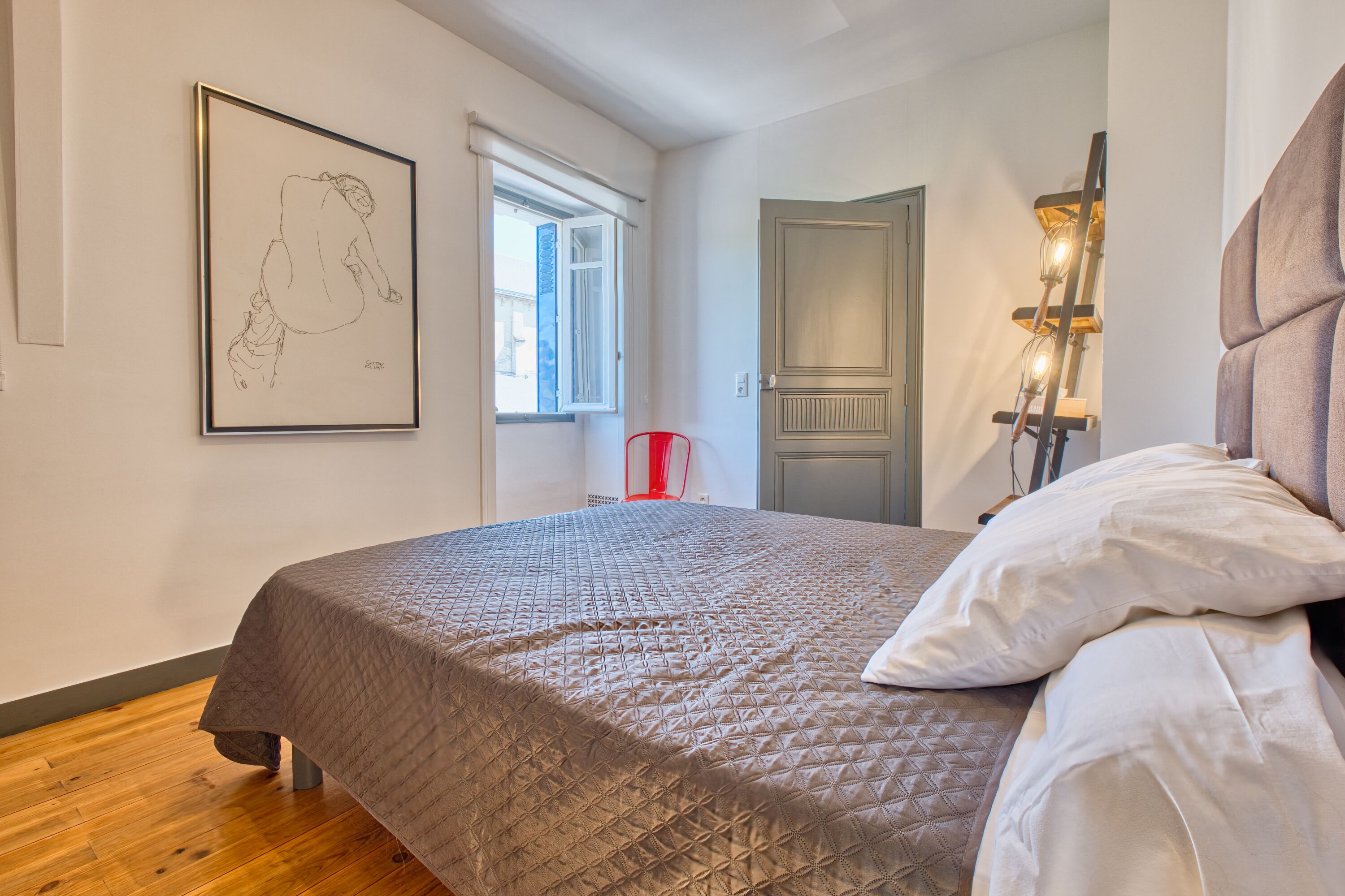 2 多间卧室、熨斗/熨衣板、免费 WiFi、床单