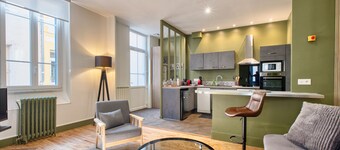 Cosy Apartment in Eymet – Air-Conditioned, for 2 People, Steps from Restaurants and the Village