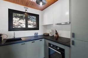 Refrigerador, horno, parrilla de estufa y lavavajillas 