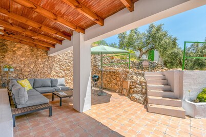 Casa de vacaciones 'Jaïra Sierra De Castril' con vistas a la montaña, Wi-Fi y aire acondicionado