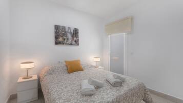 2 habitaciones, tabla de planchar con plancha y wifi gratis