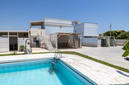 Apartment 'Stella Marina' with Shared Pool, Wi-Fi and Air Conditioning