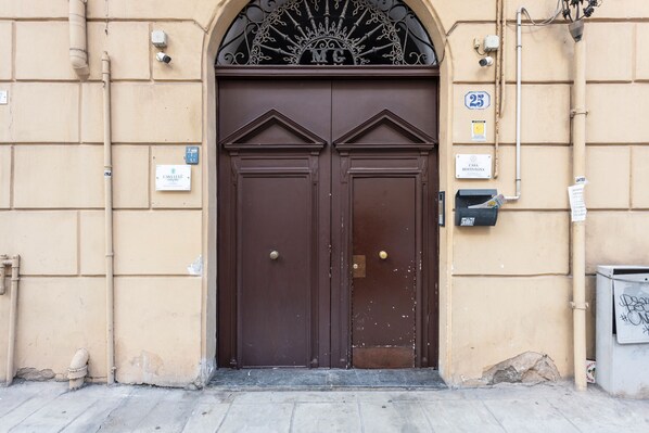 Exterior detail - Holiday Home 'Lulù Palermo' with Balcony, Wi-Fi and Air Conditioning (Palermo)