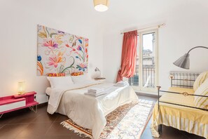 3 bedrooms, iron/ironing board, free WiFi, bed sheets - Holiday Home 'Lulù Palermo' with Balcony, Wi-Fi and Air Conditioning (Palermo)