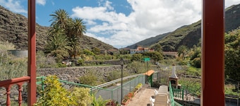 Ferienhaus 'Zaida' mit Bergblick, privater Terrasse und Wi-Fi