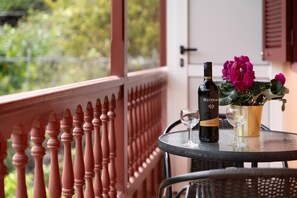 Outdoor dining - Holiday Home 'Zaida' with Mountain View, Private Terrace and Wi-Fi (San Sebastián de la Gomera)