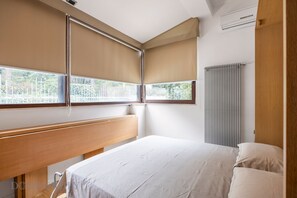 2 slaapkamers, een strijkplank/strijkijzer, wifi