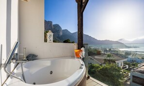 Een douche, een haardroger, een bidet