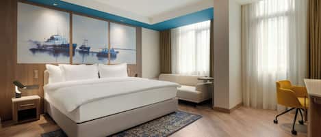 Premium King Room, City View | Egyptian cotton sheets, premium bedding, in-room safe, desk