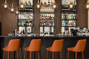 Bar (en el alojamiento)