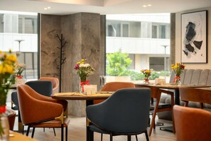 Dining - La Quinta by Wyndham Batumi (Batumi)