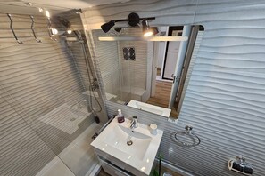 Dusche, Haartrockner