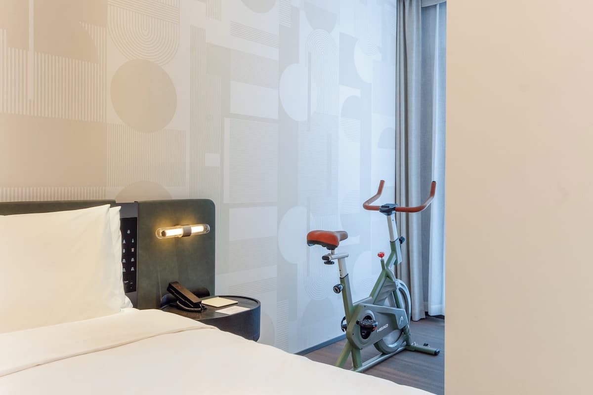 Even Suite | Minibar, desk, soundproofing, free cribs/infant beds