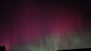 A cabin with a view of the night sky. - Toradh Cabin (Spean Bridge)