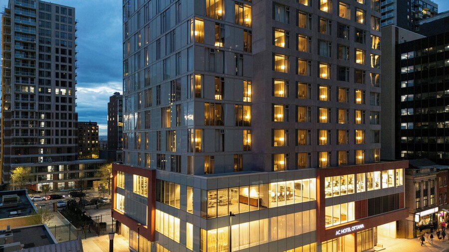 AC Hotel BY Marriott Ottawa Dwtn