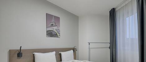 1 chambre, bureau, Wi-Fi gratuit, draps fournis