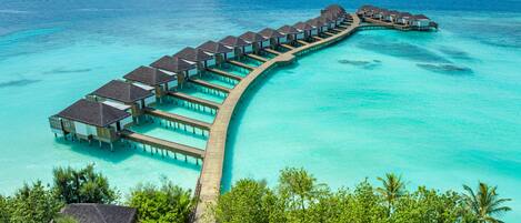 Villa, 1 cama King size, sobre el agua (Pool) | Ropa de cama de alta calidad y camas con pillow-top