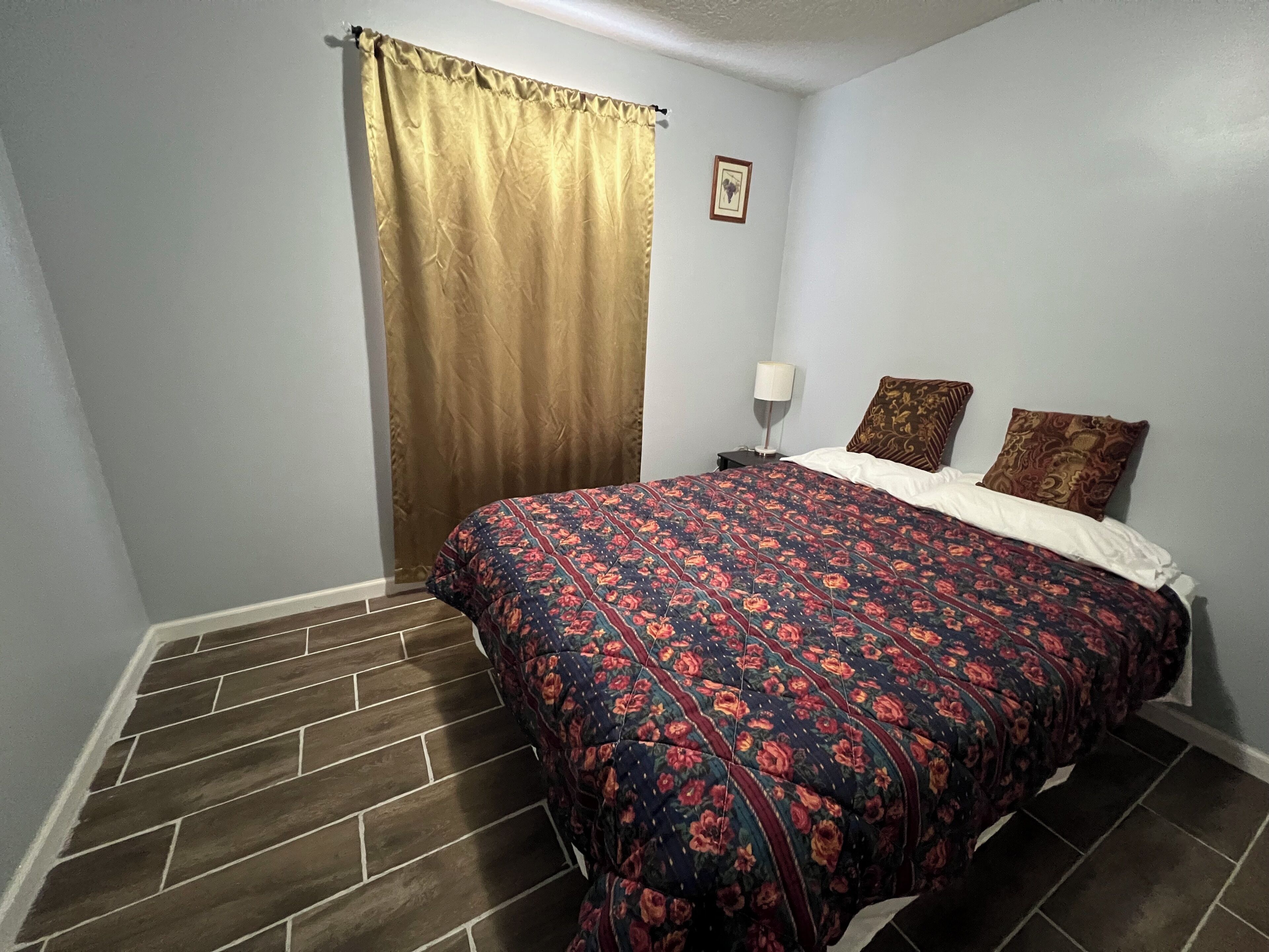 4 soveværelser, skrivebord, strygejern/strygebræt, Wi-Fi