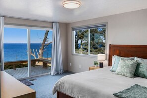 4 bedrooms, desk, iron/ironing board, travel crib